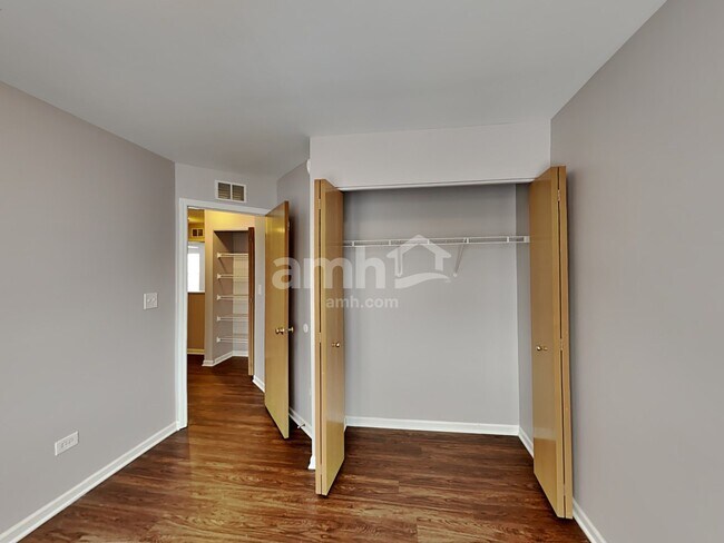 Building Photo - 2717 Avalon Ln