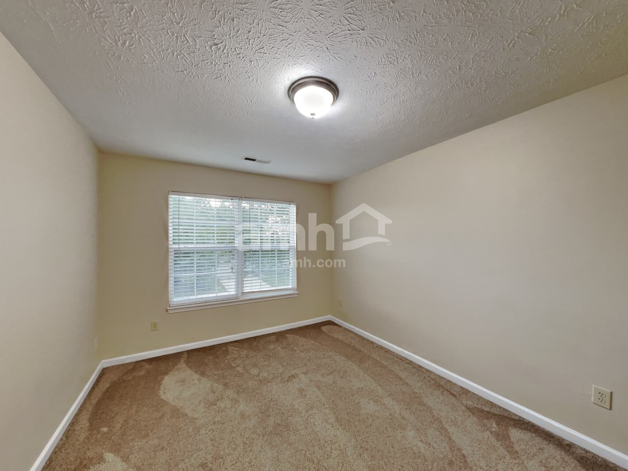 Building Photo - 796 Flying Sun Dr