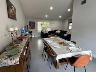 Building Photo - 9525 Denver Ct
