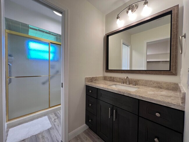 Building Photo - 5878 Tidewater Dr