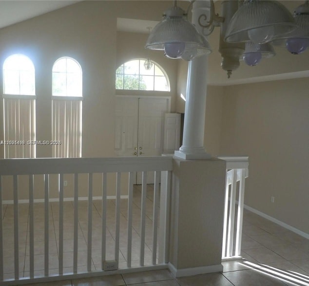 Building Photo - 16801 SW 49th Ct