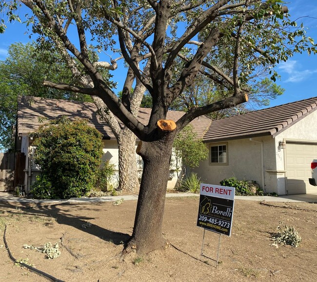 REDUCED!! Great Location in College Green... - REDUCED!!  Great Location in College Green...