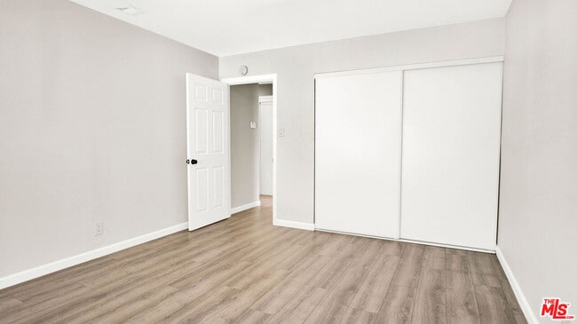 Building Photo - 10422 El Rancho Dr