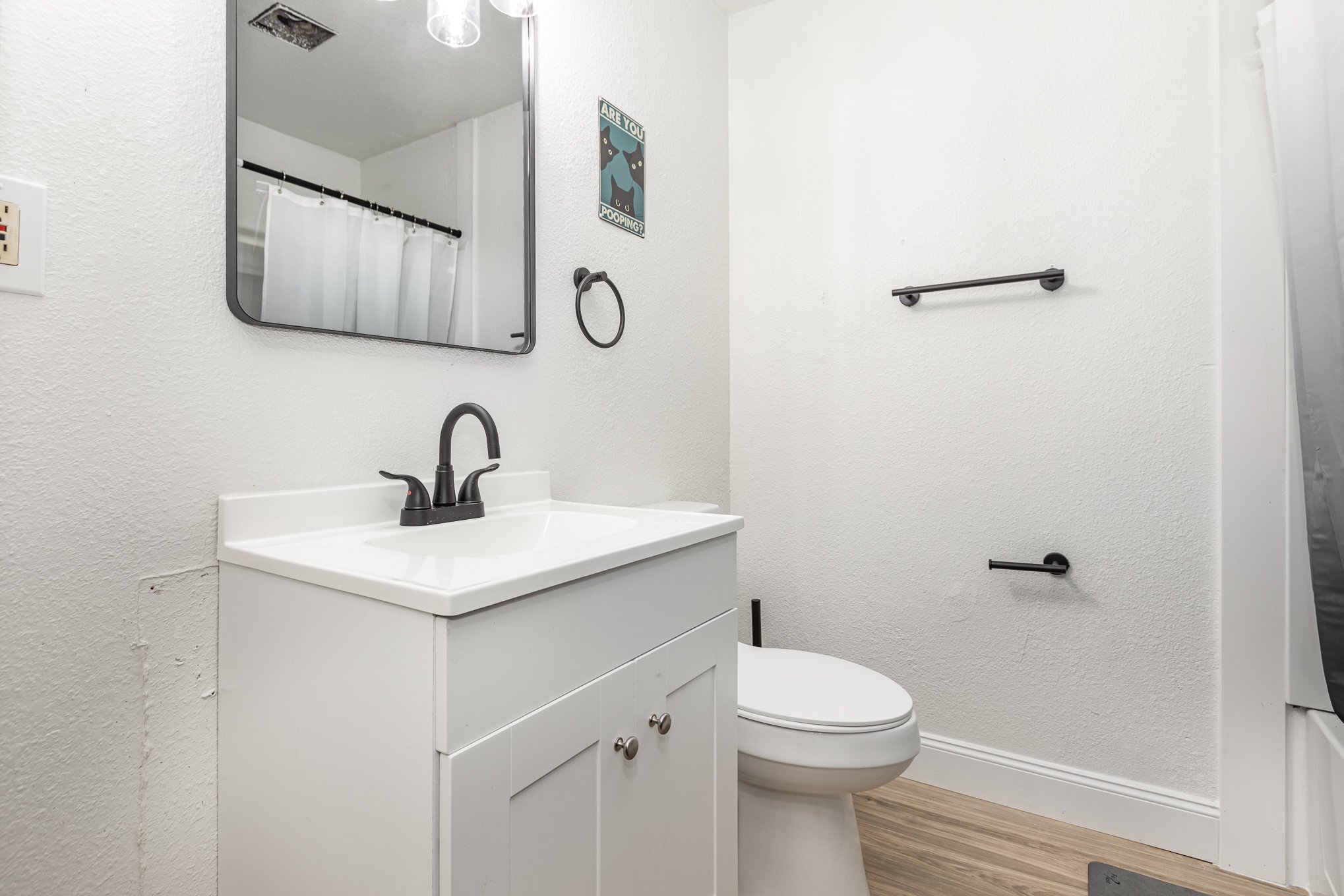 Building Photo - 733 Tarpon Ave