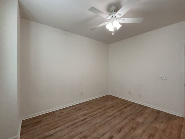 Building Photo - 3084 Adventure Way