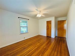 Building Photo - 1015 W Sycamore St