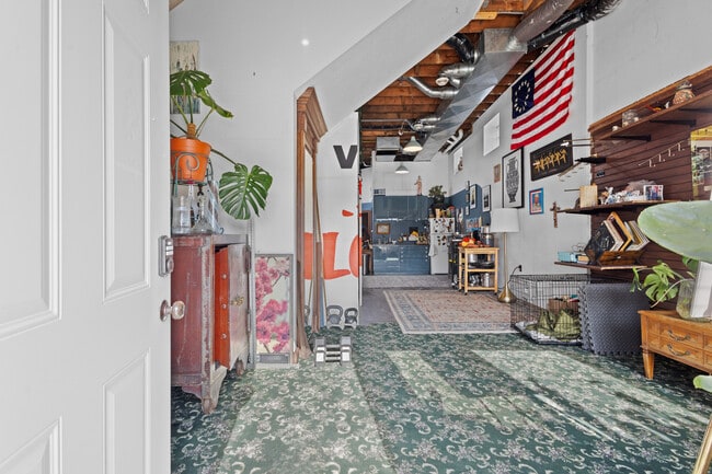 Building Photo - 15 3rd St