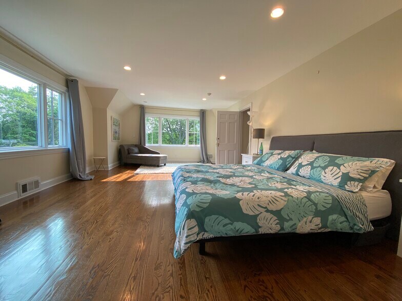 Master bedroom - 18 Lincoln Ave