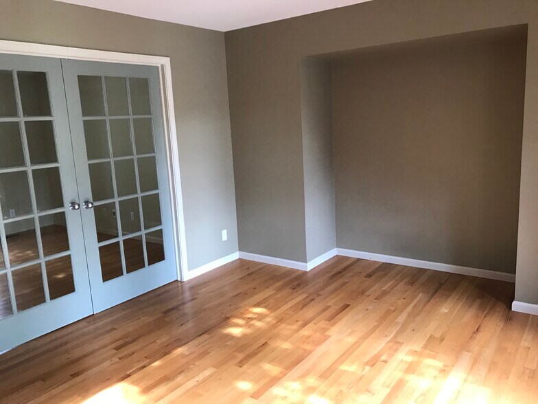 Dining Room - 2704 Cherry Hills Dr