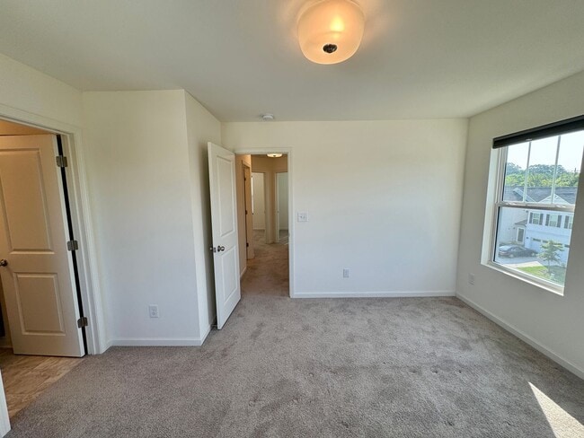 Building Photo - 3BR/2BA Townhouse in Mallard Creek