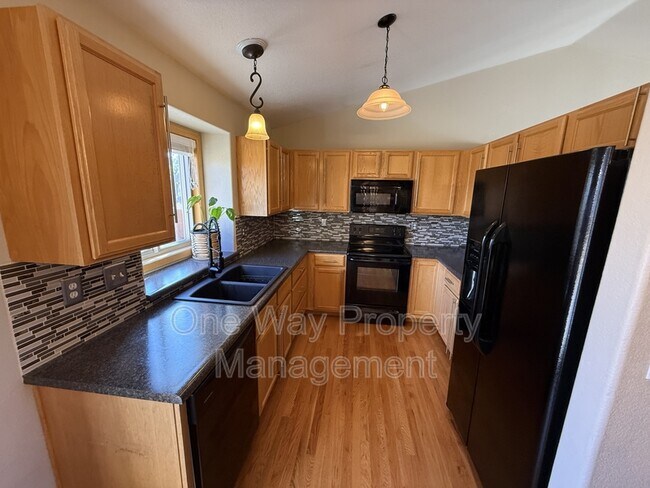 Building Photo - 7226 W 20th St Ln