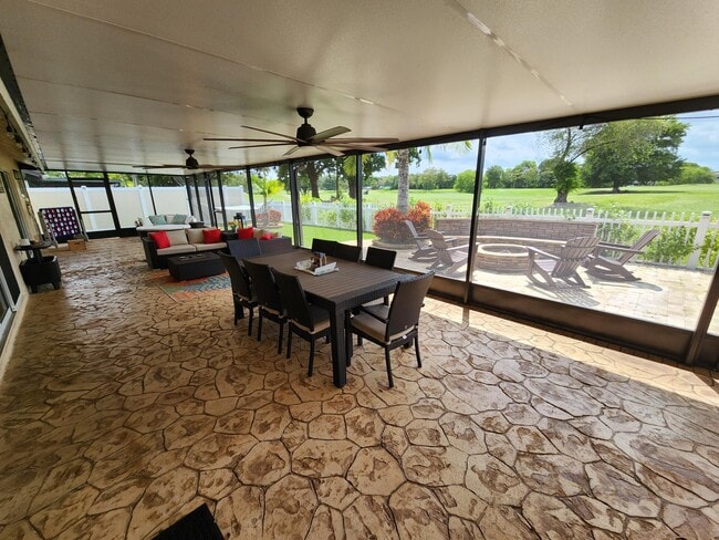 Building Photo - 7401 Corkwood Terrace