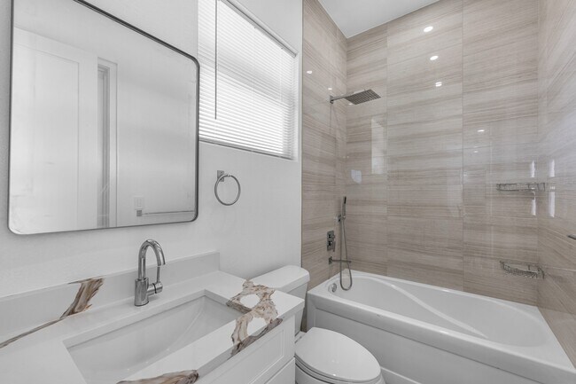 Building Photo - 510 Rd 5844