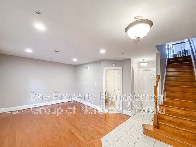 Building Photo - 4336 N Henderson Rd