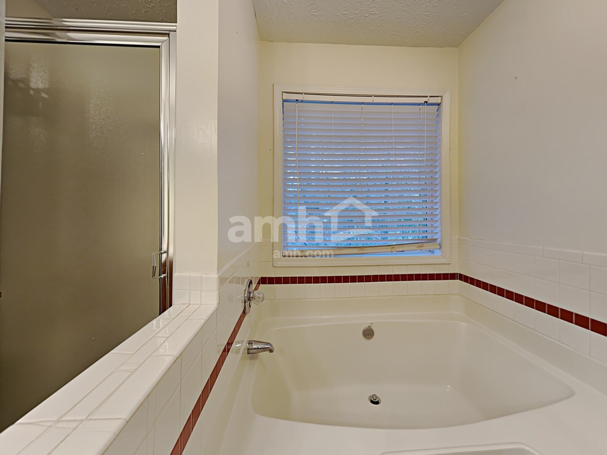 Building Photo - 817 Hillary Ct