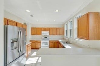 Building Photo - 441 Amador Ln