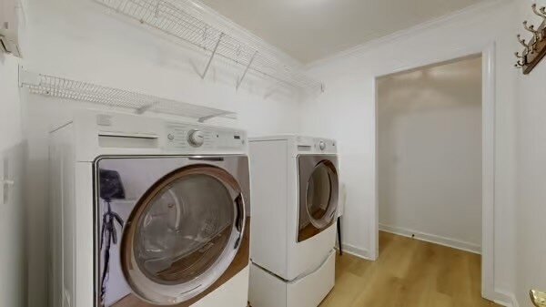 Building Photo - 1519 Kensington Dr