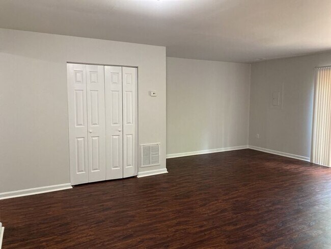 Building Photo - 10717 Greta Lynn Ct