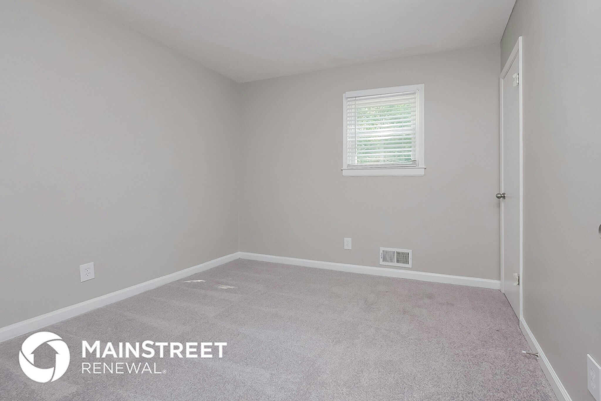 Building Photo - 5830 Deerfield Trail