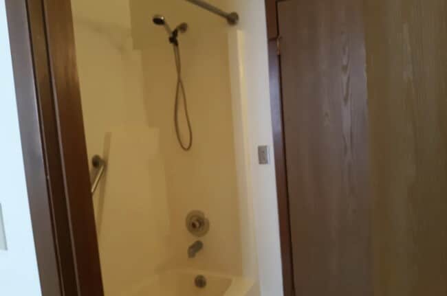 Building Photo - 700 W Main St