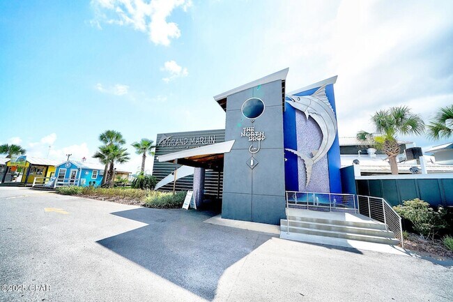 Building Photo - 9000 Parrot Pl