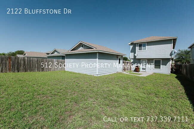 Building Photo - 2122 Bluffstone Dr