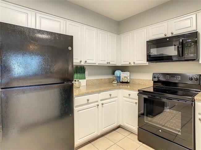 Building Photo - 7503 Atlantis Way