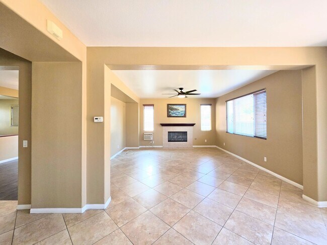 Building Photo - 30040 Cheveley Park St