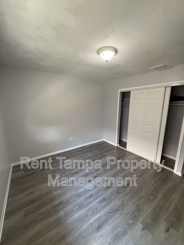 Building Photo - 8304 N Mulberry St
