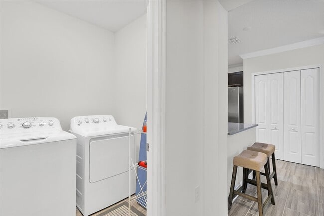 Building Photo - 5992 Spicewood Ln