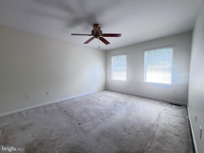 Building Photo - 17207 Sumac Ct