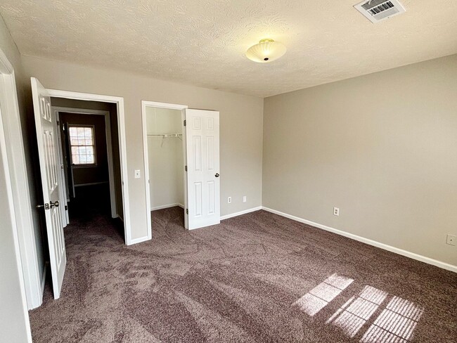 Building Photo - 5296 Weyden Trail