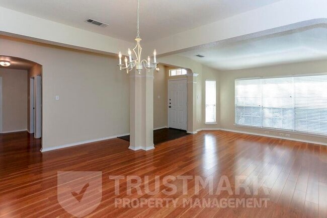 Building Photo - 2115 Wickiup Trail