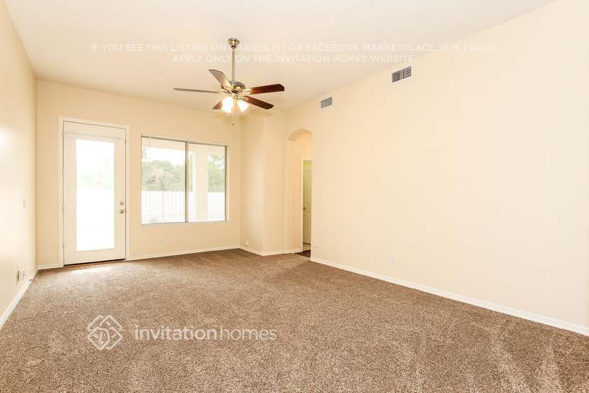 Building Photo - 5795 W Wethersfield Dr