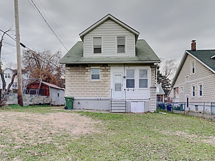 Building Photo - 5001 Eugene Ave