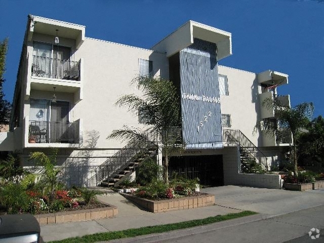 Building Photo - Twin Palms Apartments