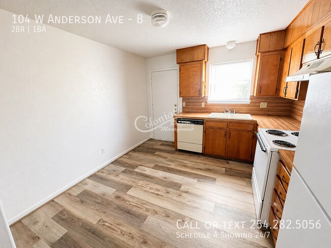 Building Photo - 104 W Anderson Ave