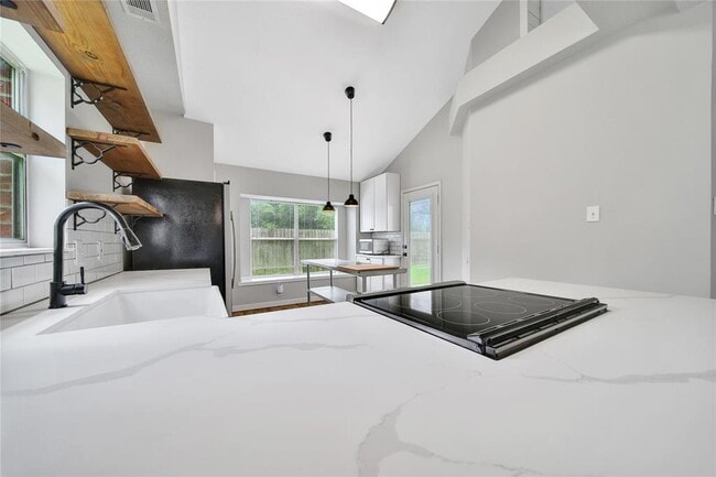 Building Photo - 1303 Chesterpoint Dr