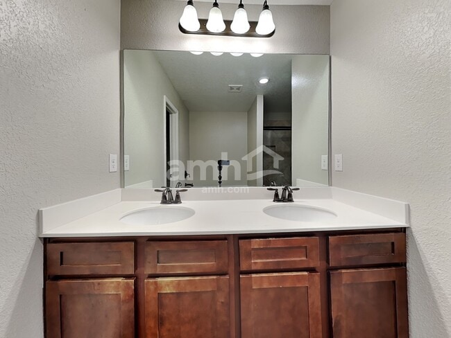 Building Photo - 116 Al Jennah Blvd