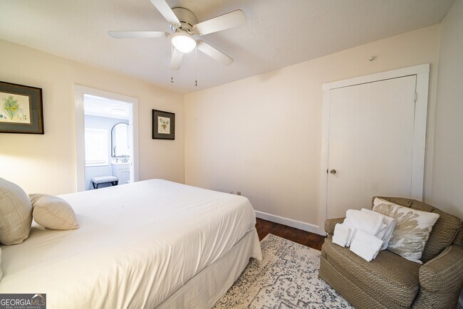 Building Photo - 161 Calhoun Rd