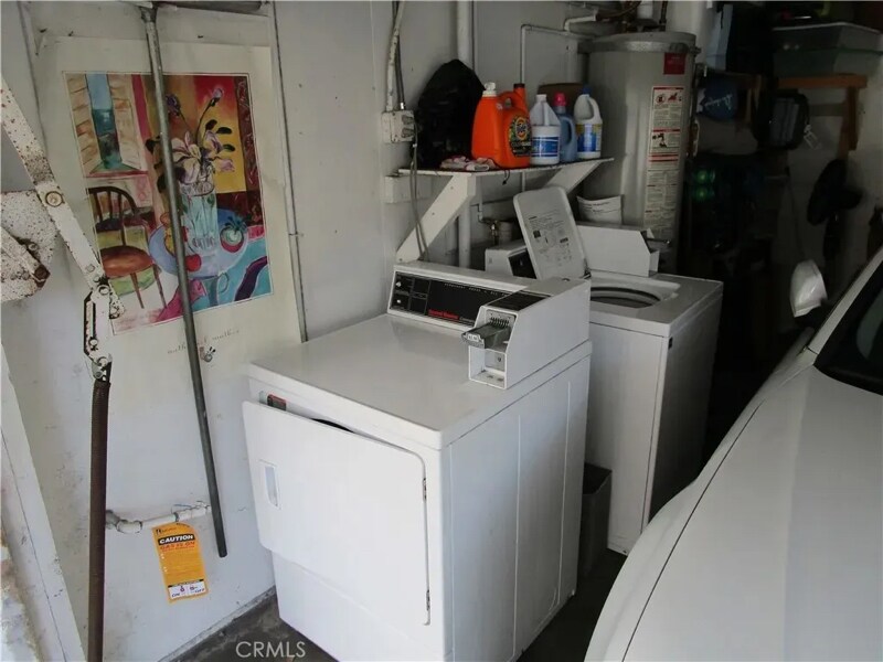 Building Photo - 303 34th St