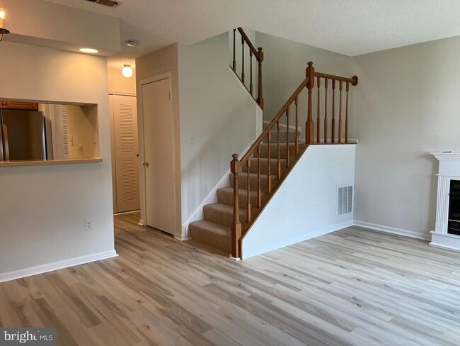 Building Photo - 6015 Netherton St