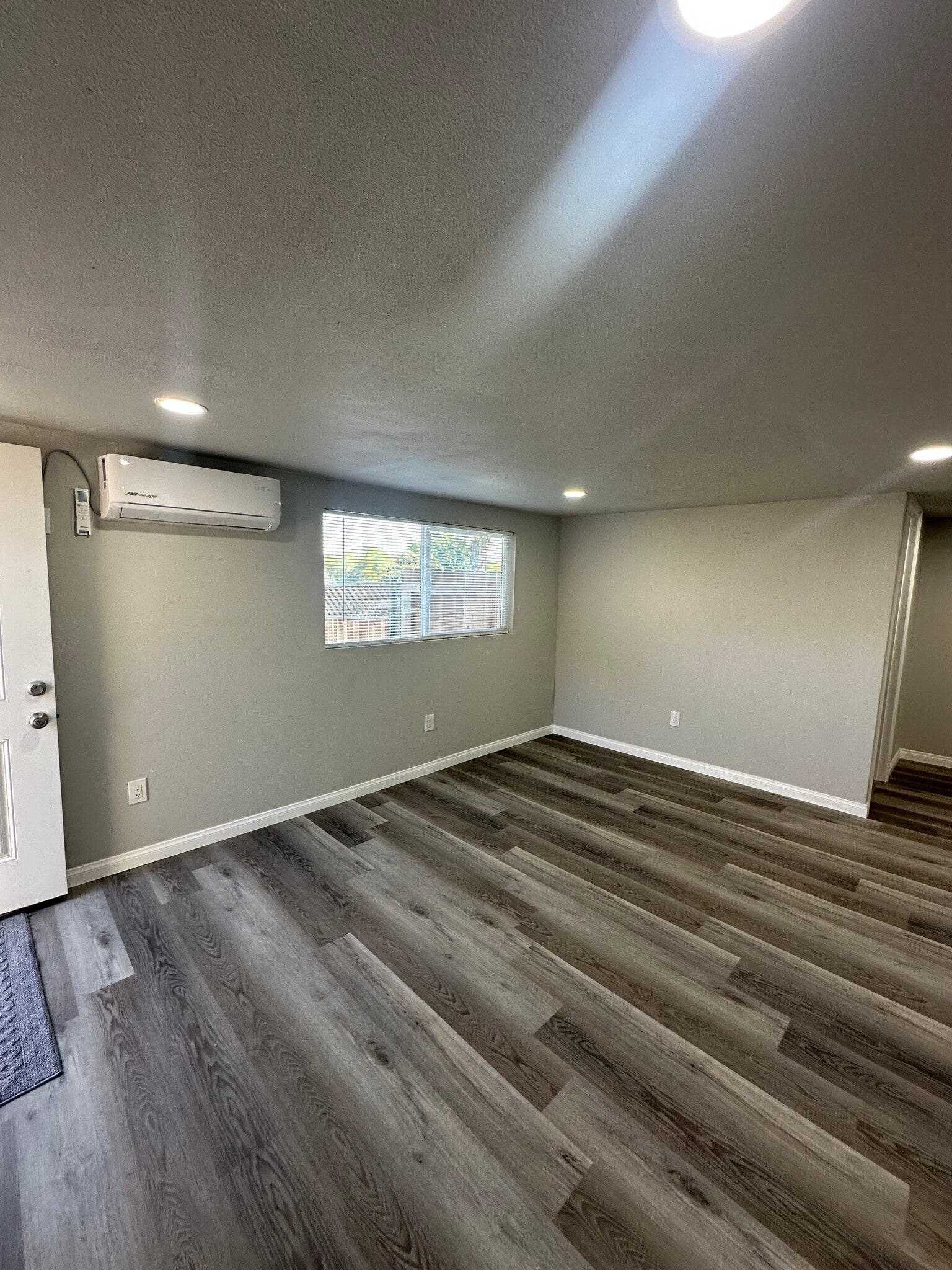 Building Photo - 2339 Van Ness Ave