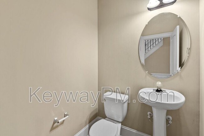 Building Photo - 1023 Iris Glen Dr