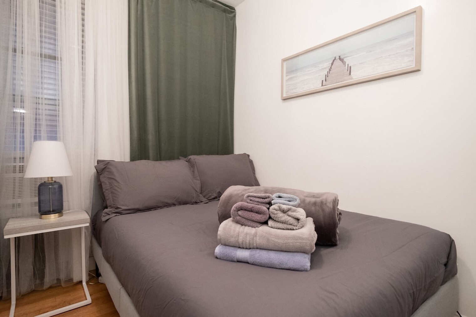 Building Photo - 230 W 113th St