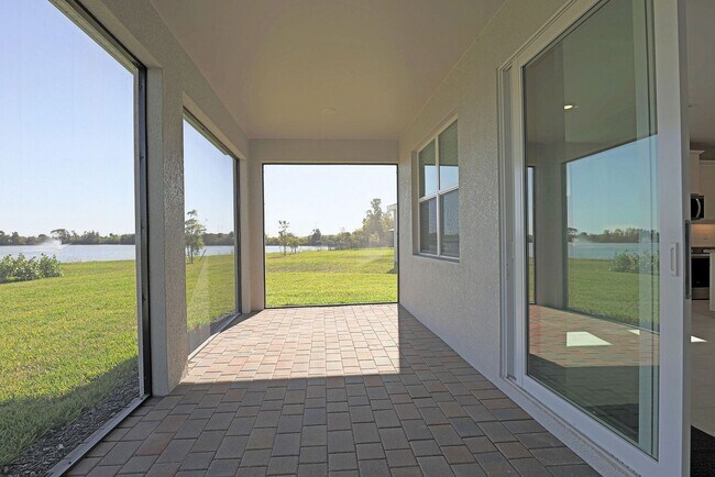 Building Photo - AVAILABLE NOW BRAND NEW!!