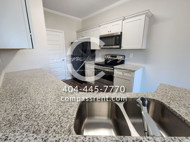 Building Photo - 103 Squarewood Ln NW