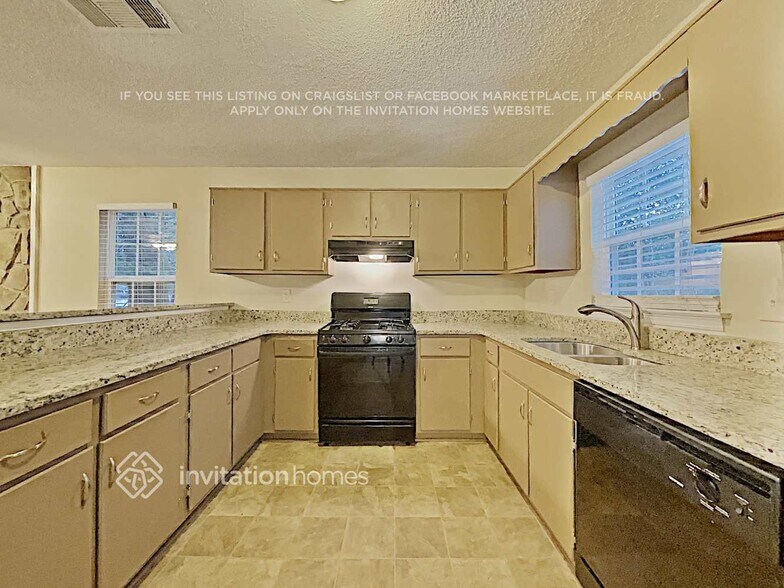 Building Photo - 3817 Old Norcross Rd