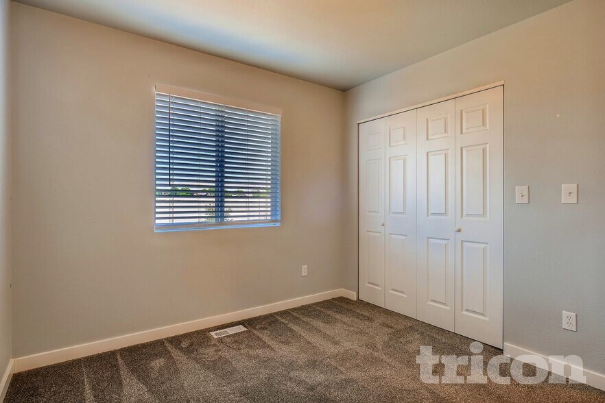 Building Photo - 2625 Alpine Ave