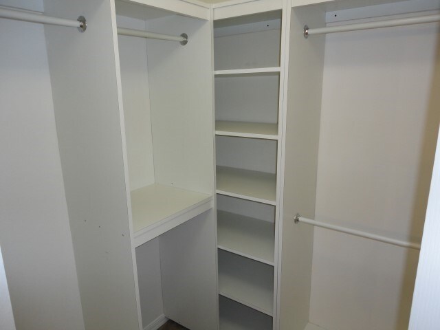 Building Photo - 10527 Beneva Dr